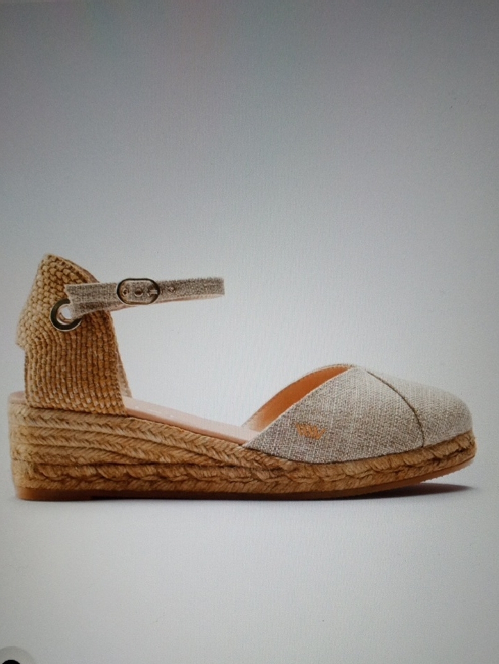Limited Edition Viscata Pubol Espadrille Low Wedges w/Ankle Strap Gold Size 7